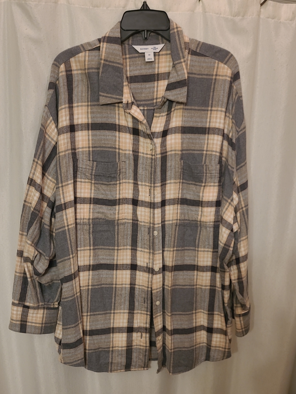Old Navy Gray and Cream Plaid Button-Down Shirt
